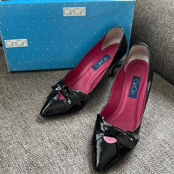 Vintage Women’s  Cin Cin Black Patent leather Heels Size 8 - Picture 1 of 7